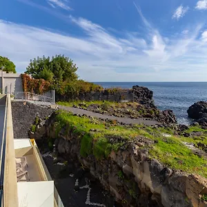 https://zeus-residence-hotel.catania-hotels.net
